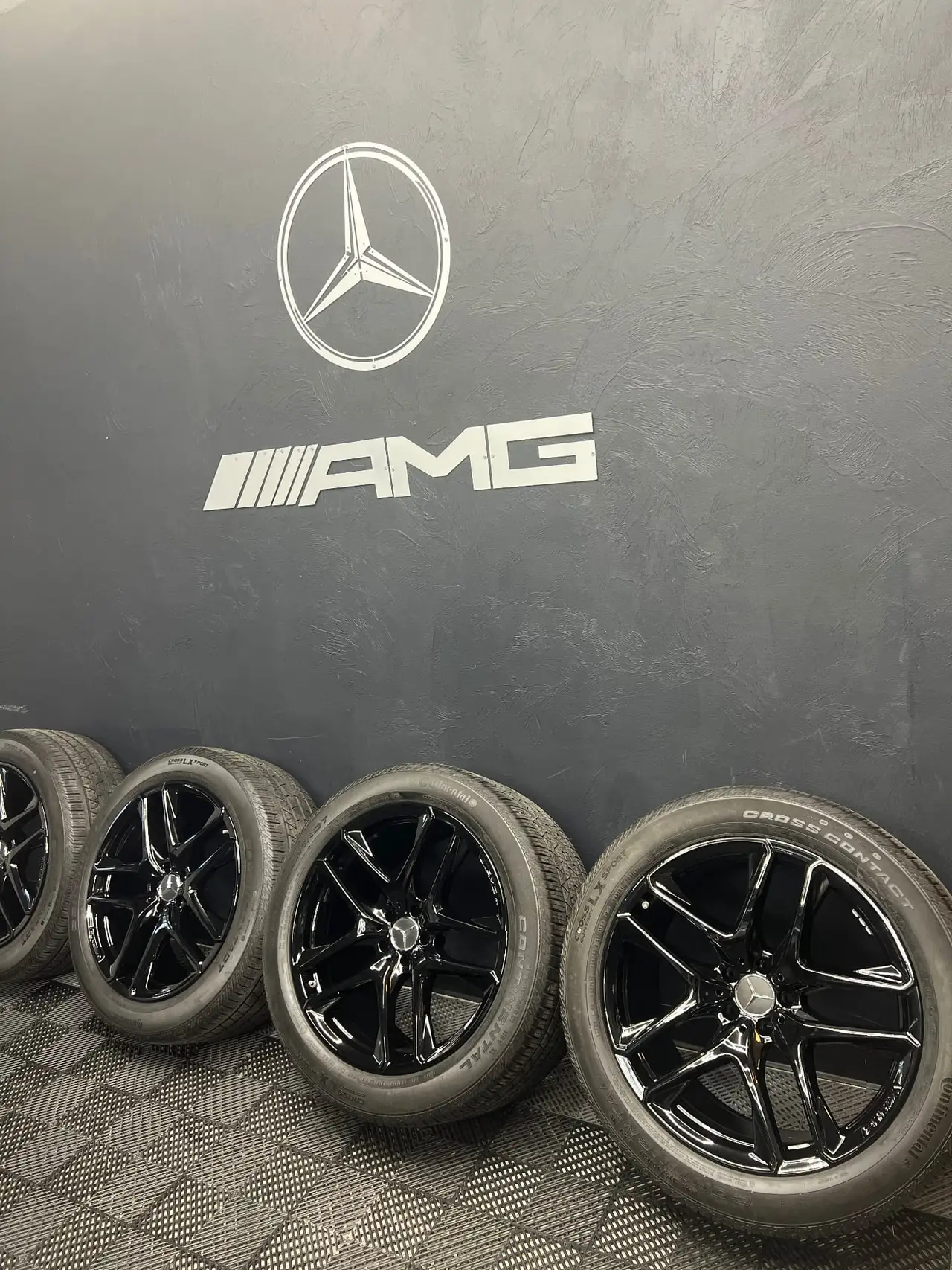 Mercedes AMG gloss black powder coated wheel set Secret Touch
